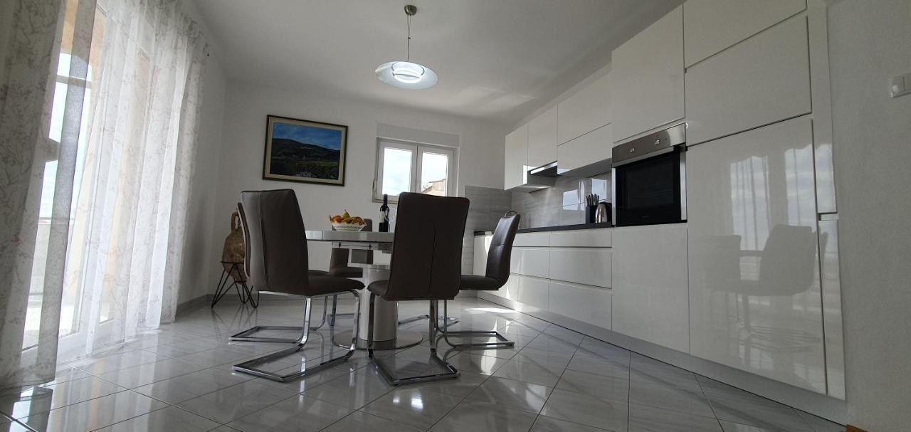 Apartmani Pavlovic 크르크 외부 사진