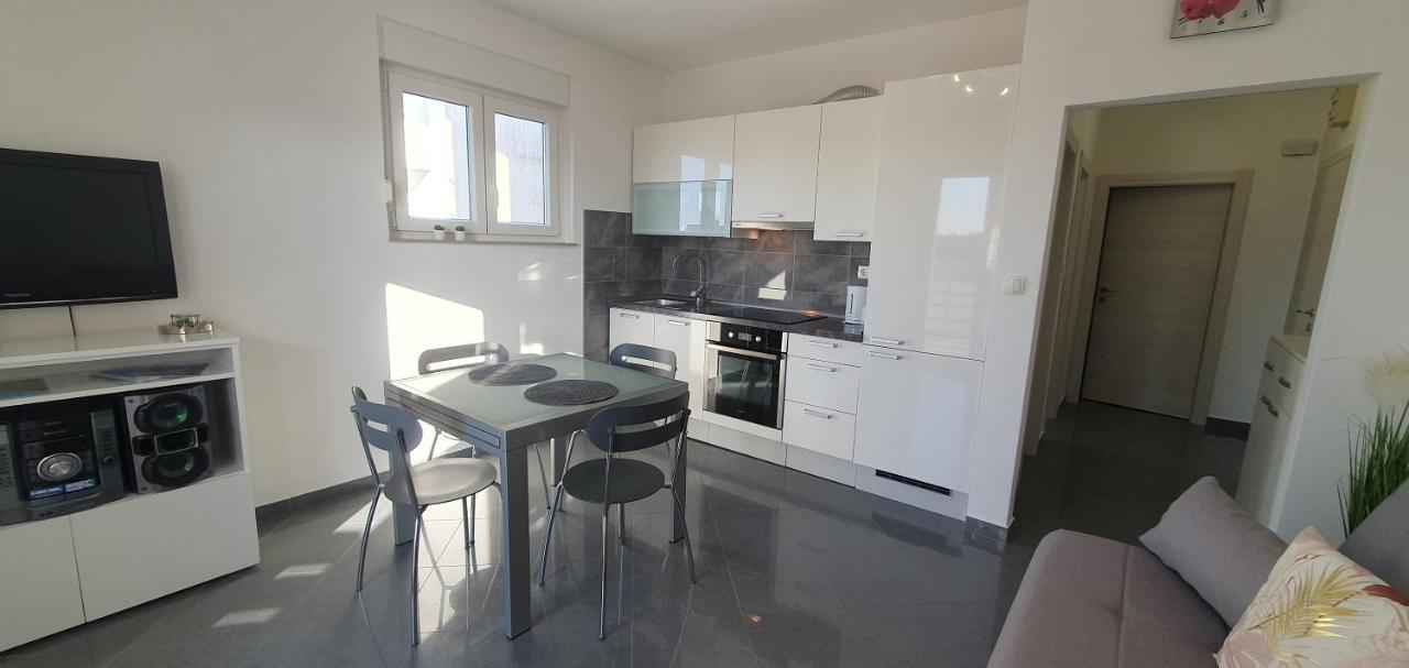 Apartmani Pavlovic 크르크 외부 사진